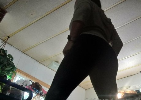 hiskinkqueen94 model pornographic pic