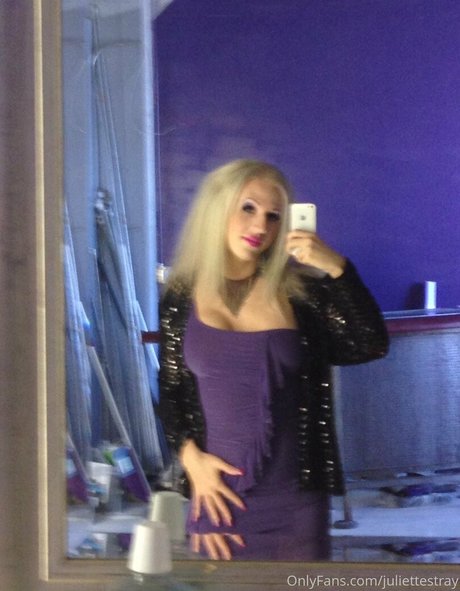 big labia onlyfans sexy picture