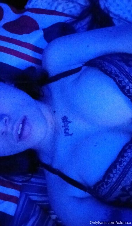 x luna x beautiful model images