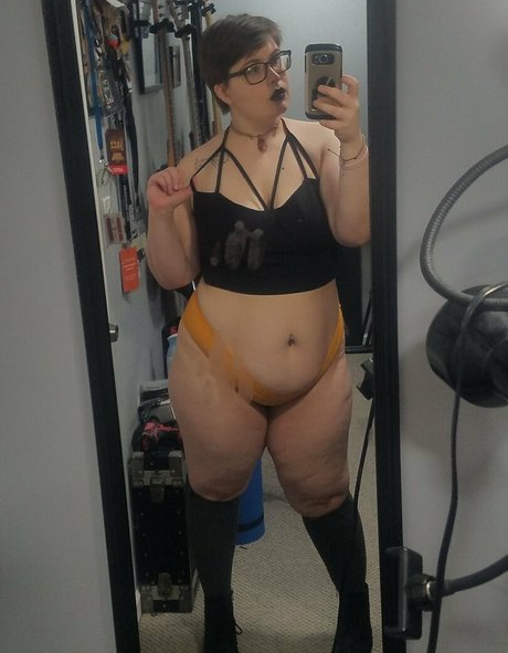 woodskinkcafe nudes star photos