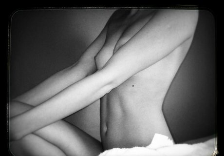 birtabakilham model hot image
