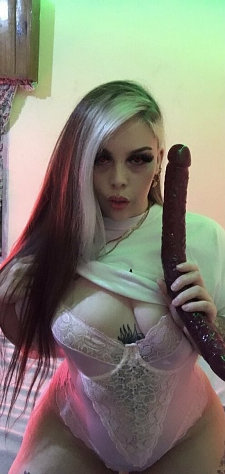 Juicymagx xxx pornstar img