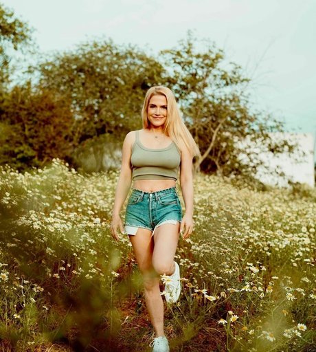 Jeanette Biedermann top actress pictures