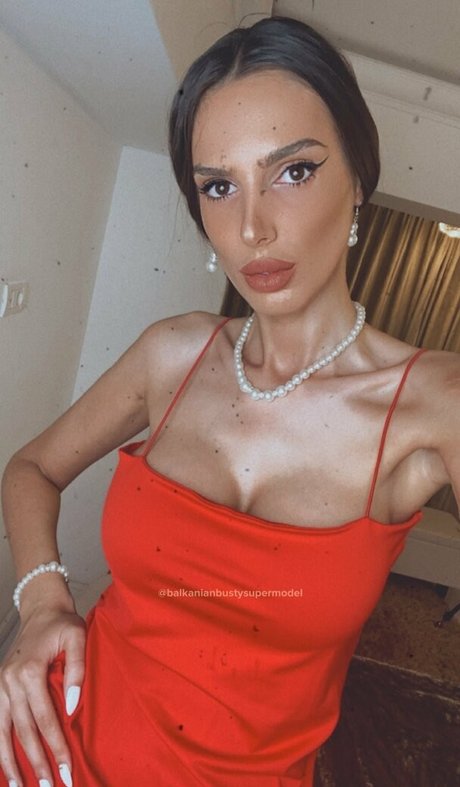 balkanianbustysupermodel model porn gallery