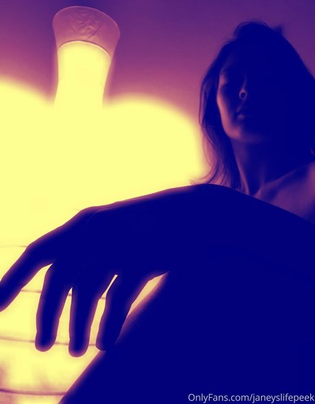 janeyslifepeek hd model img