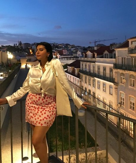 Nada C hot actress pics