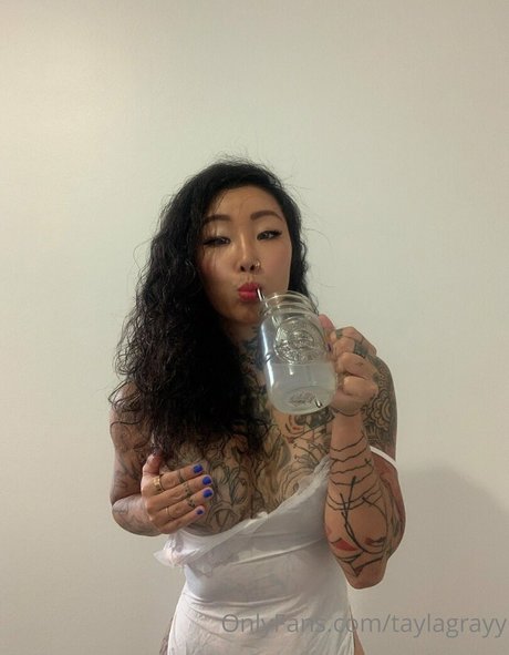 TaylaGrayy pornstar nude photos