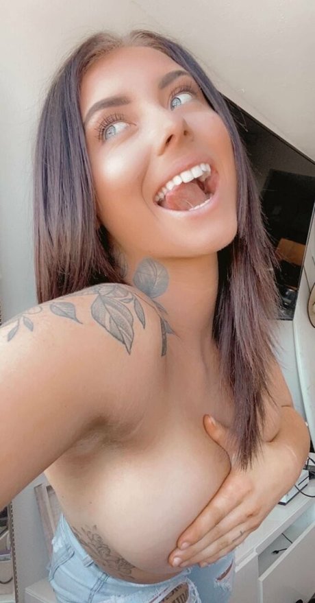 kerynfaith nudes model photos