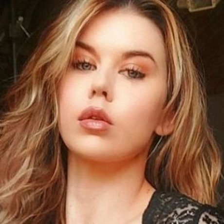 Sophielarissaw model sex photos