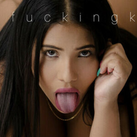 Sooofuckingkarla model photo