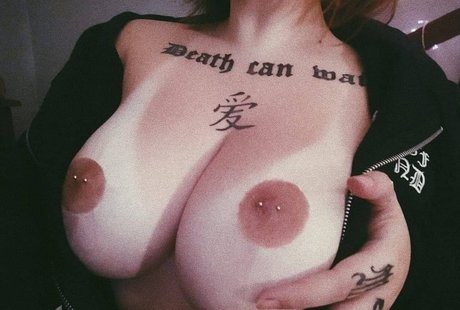 Heloisa CDNX model naked photo