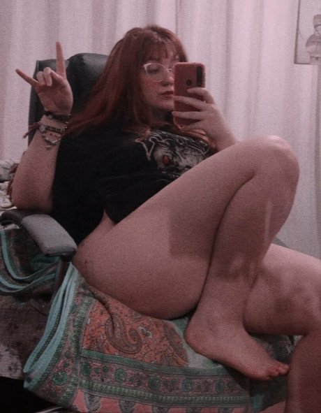 Heloisa CDNX nude star picture