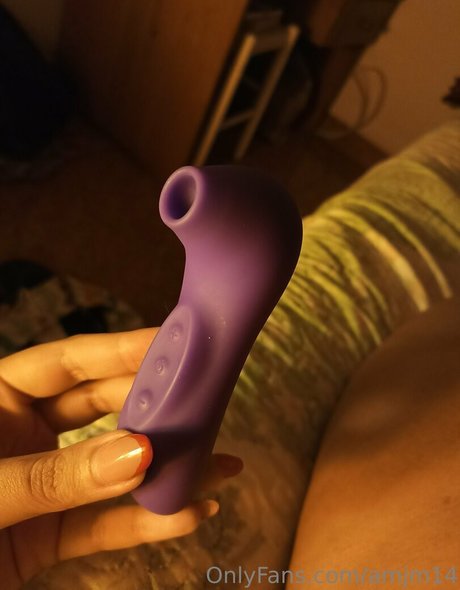 amjm14 pornstar image