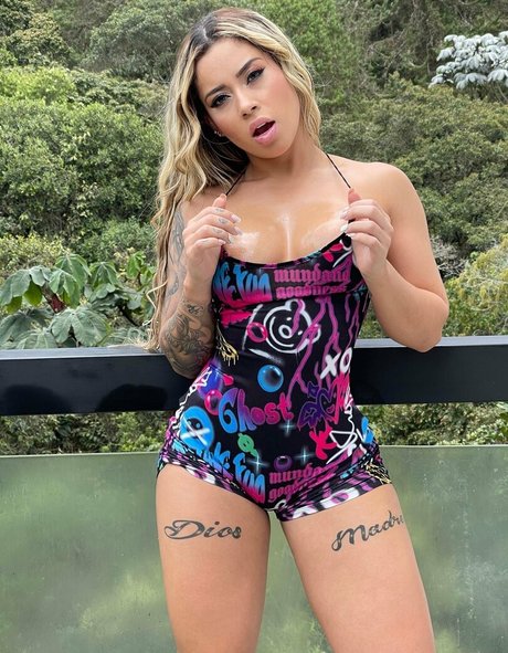 curvy blonde milf onlyfans hot sex galleries