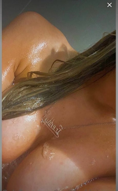 Jess Blackburn model naked picture