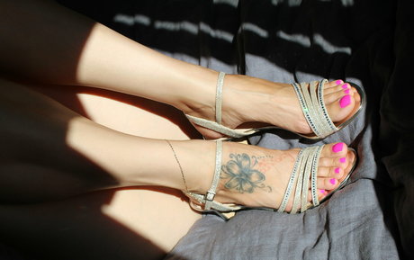 lilmisslongtoes7410 nudes model pics