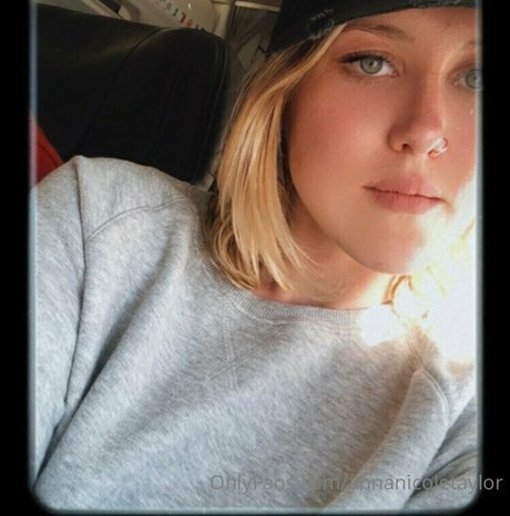 annanicoletaylor star free img
