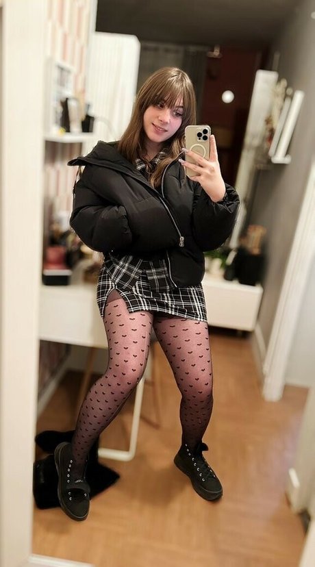 Alix Fembug hd star archive