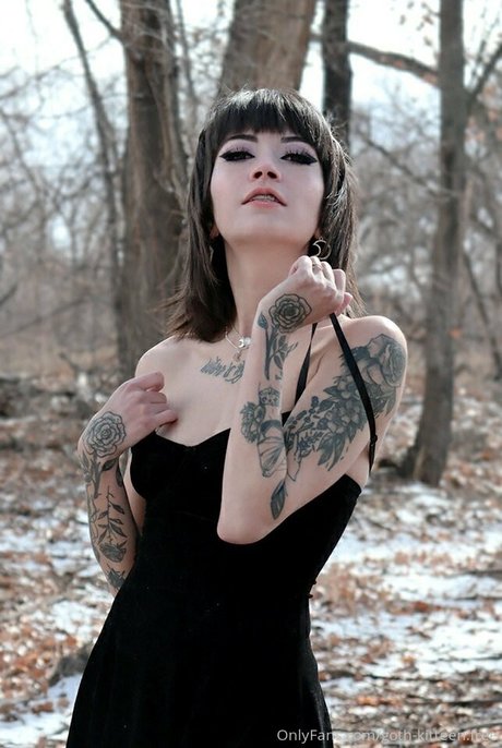 goth kitteen free model high quality pics