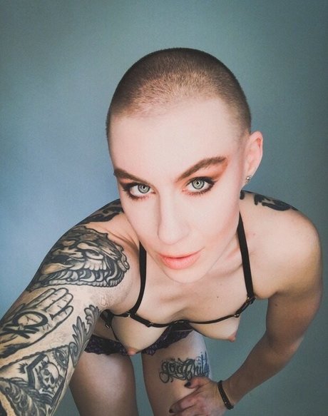 DanikaXIX beautiful model pics