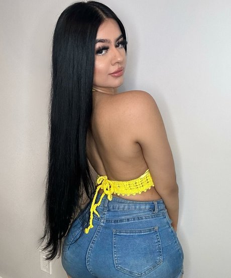 Suman Maria high quality star photo