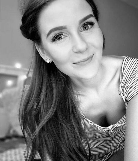 LittleBee nice pornstar picture
