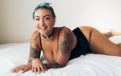 lunalynn26 model pornographic image