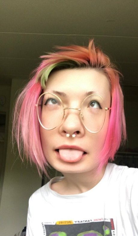 lovelybedhead perfect model gallery