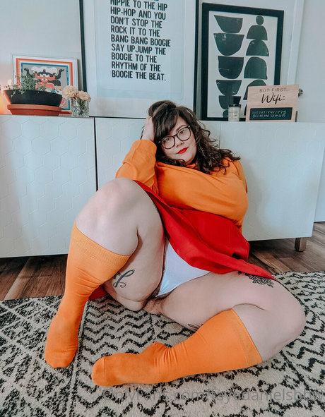 fayedanielsbbw sex model img
