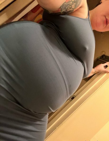 squishwhore star sexy picture