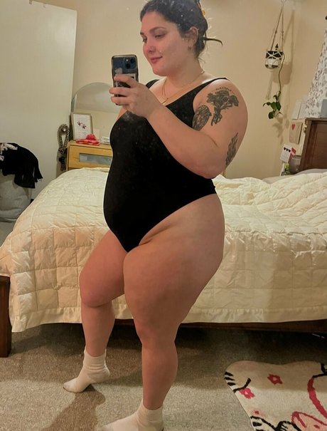 squishwhore star nudes pictures
