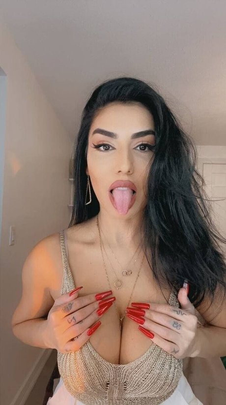 Mynameiszaraaa pornstar naked galleries