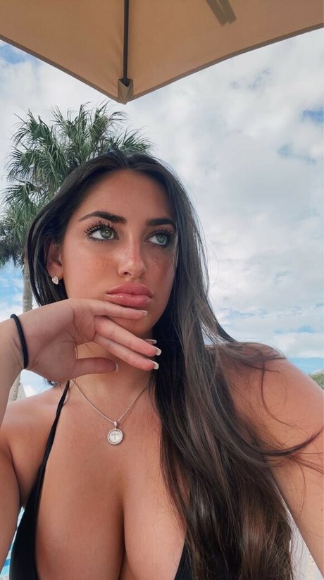 Taylor Alessi best model pic