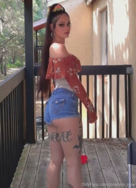 joslynnn rose erotic model photo