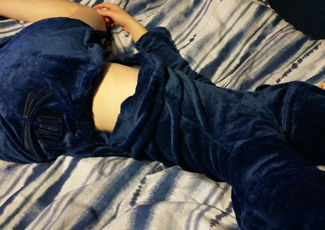 bennyboi19 pornographic model img