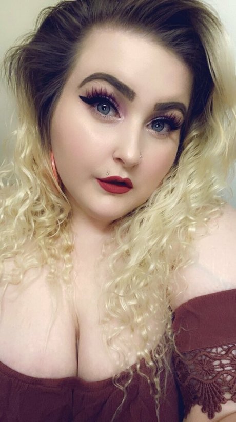 ivyisfree model perfect pic
