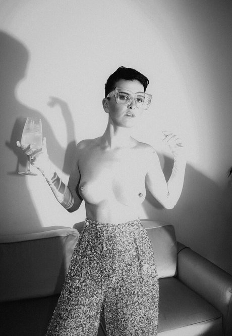 missalexthorn nudes star photos