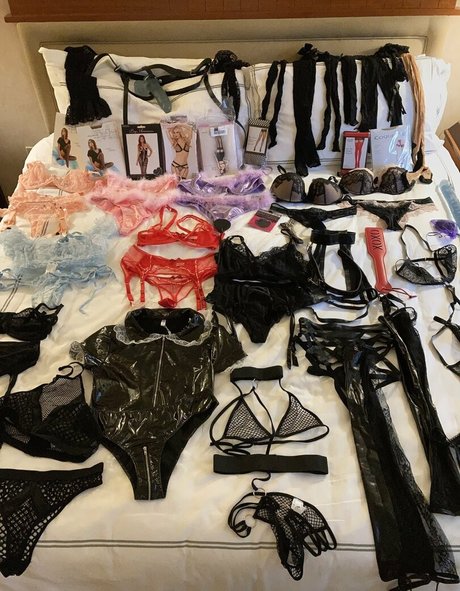spoiledhotwife pornographic star pictures