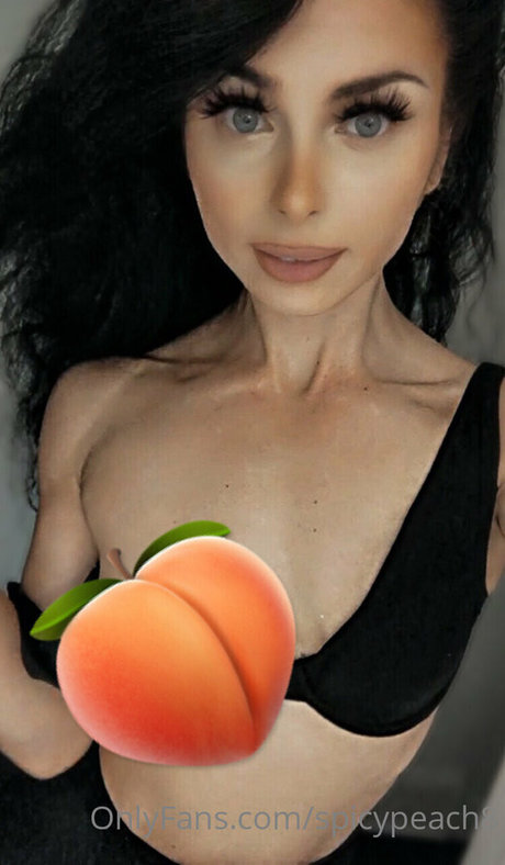 spicypeach8 model sexy picture