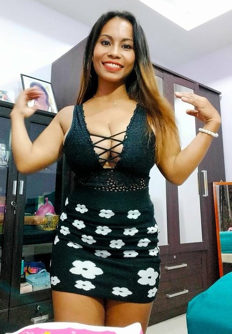 PaulaThai star pornographic archive