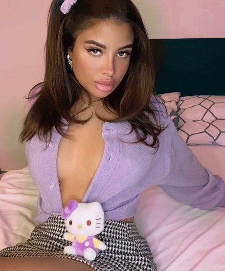 Helia Soltani pornstar nudes pic