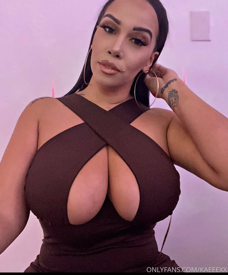 kaeeexx sexy actress image