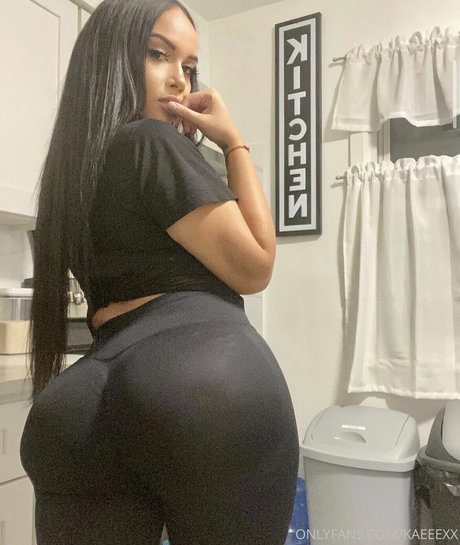 kaeeexx pornstar erotic img