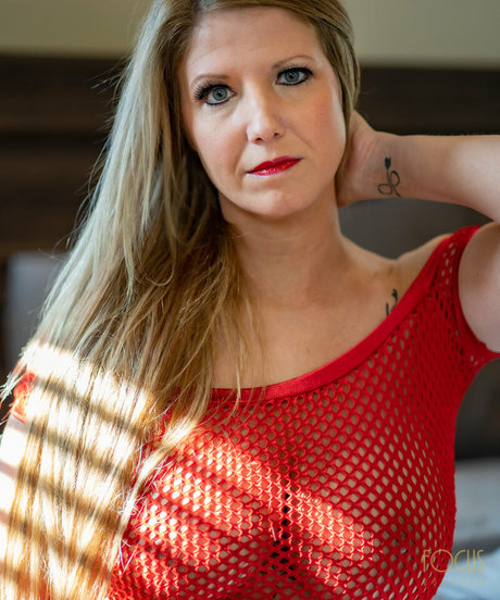 focus boudoir top star photos