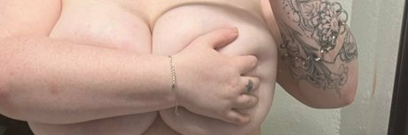 bigtittyemma top profile image