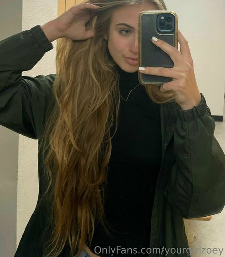 yourgirlzoey pretty actress picture