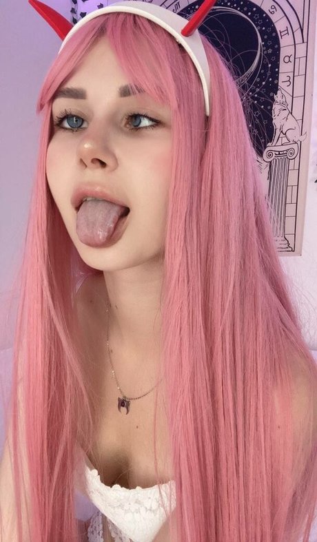SuccubusNya beautiful model photo