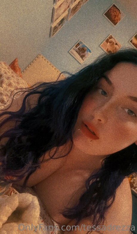 tessadrezza pornstar nude picture