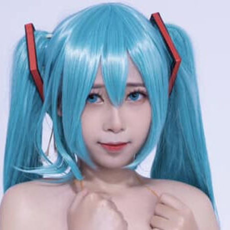 azure channn pretty model photo