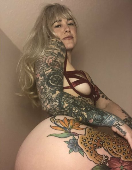 curvy naked onlyfans porno picture